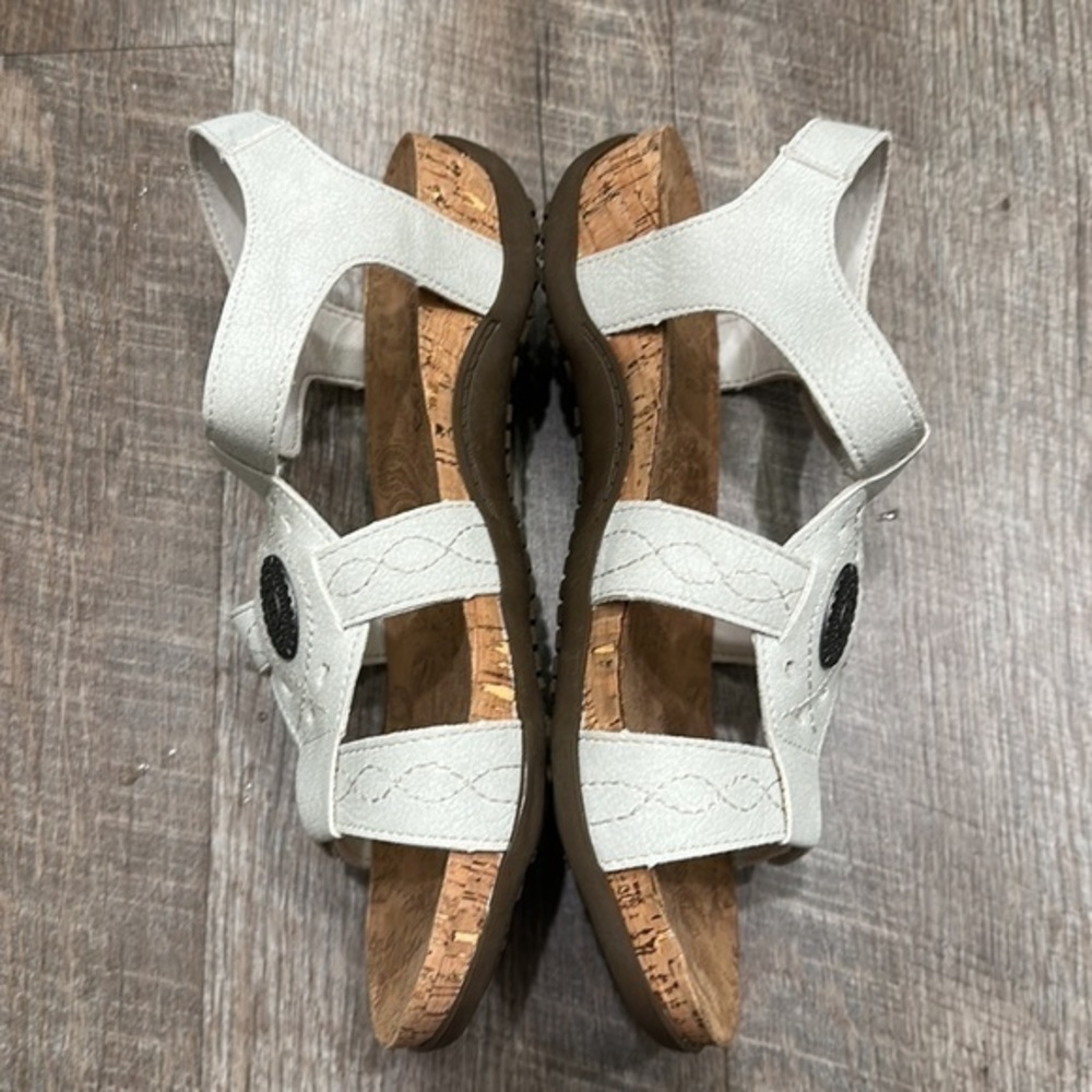 Bearpaw stone white Velcro adjustable comfort walking sandals size 9 - Picture 5 of 12